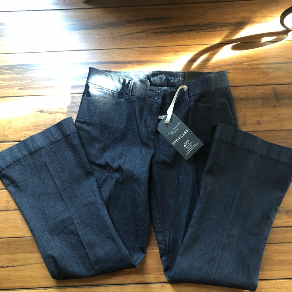 Limited jeans